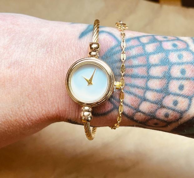 Gold Rope Bangle Watch, Round Bezel Watch, Pointer Quartz, White & Gold Watch, Adjustable, Bracelet Stack, Minimalist, Retro Style, Dainty, Elegant Twist Band
