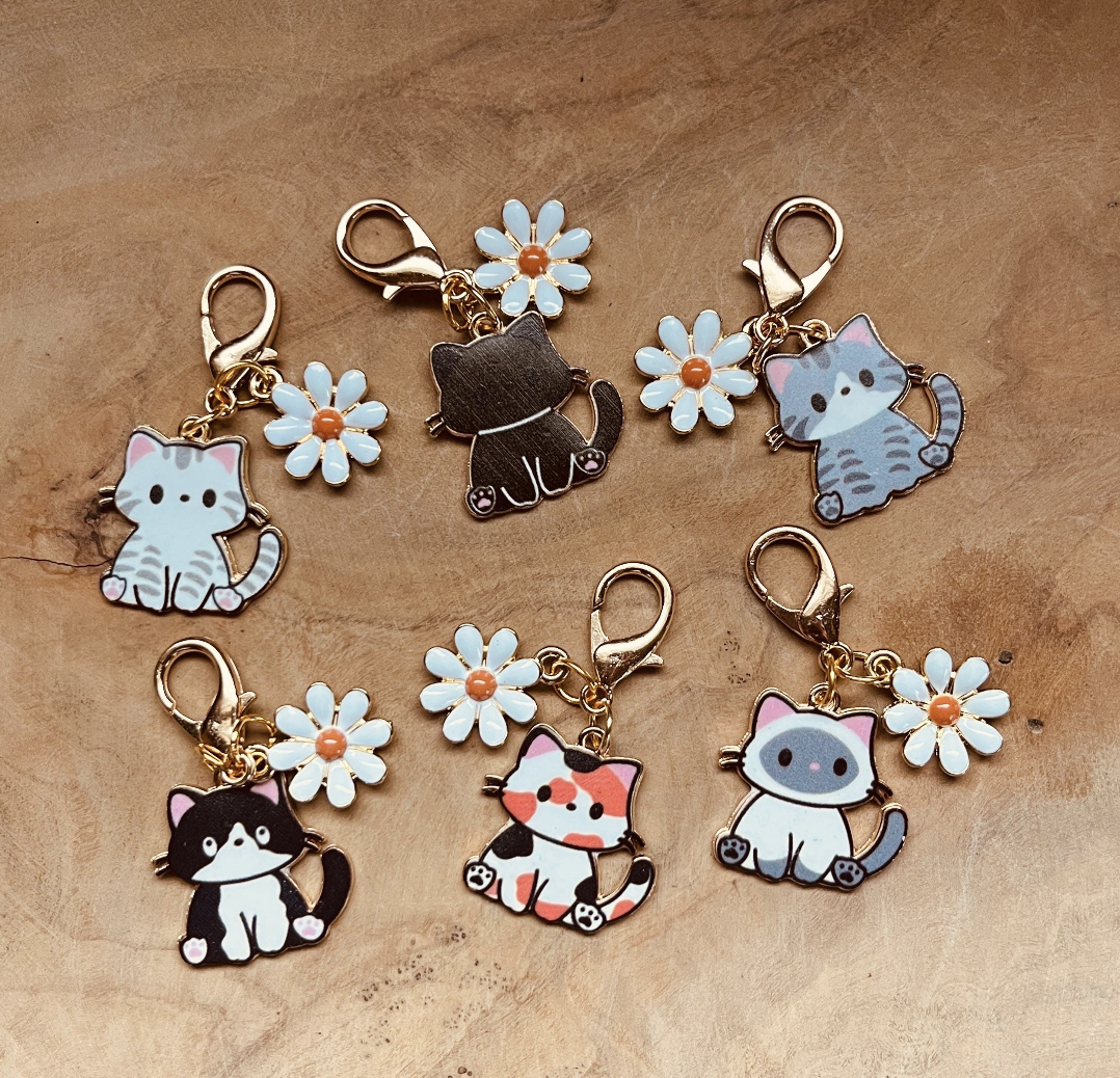 Cute Cat Zipper Pull, Kawaii Cat Charm, Cat Keychain, Daisy, Necklace, Bag Charm, Cat Lover Gift, Backpack or Purse Accessory, Pocket Hug
