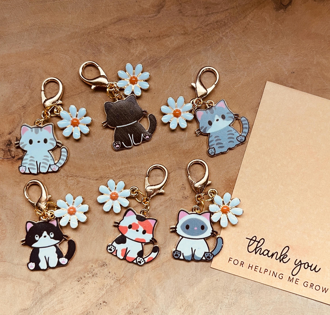 Cute Cat Zipper Pull, Kawaii Cat Charm, Cat Keychain, Daisy, Necklace, Bag Charm, Cat Lover Gift, Backpack or Purse Accessory, Pocket Hug