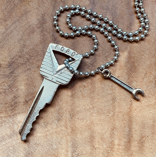 Vintage Ford Key Necklace, Ford Keychain, Classic Car Key, Mustang, Bronco, Ranger, Shelby, Ford Accessories