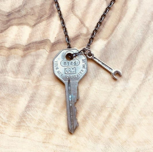 Vintage General Motors Key Necklace, GM Chevrolet Corvette Buick Oldsmobile Pontiac Keychain Jewelry