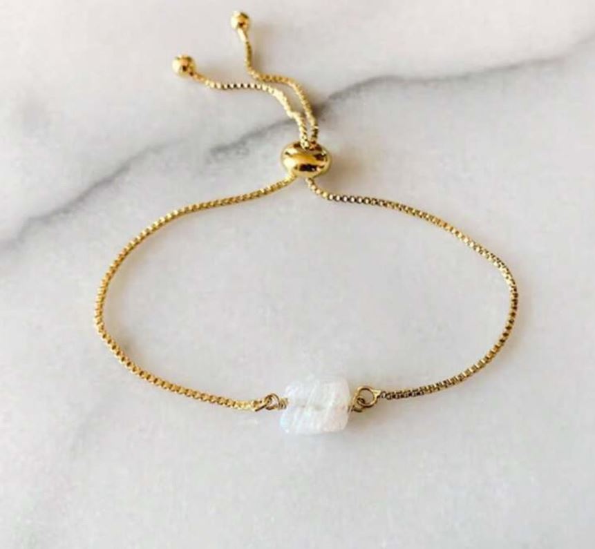 Adjustable Moonstone Bracelet – Dainty Gold Chain with Genuine Raw Moonstone, Minimalist Jewelry, Gift for Her