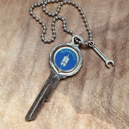Vintage Oldsmobile Crest Key Necklace, Cutlass Delta 88 Toronado 442, Classic Oldsmobile Keychain Jewelry
