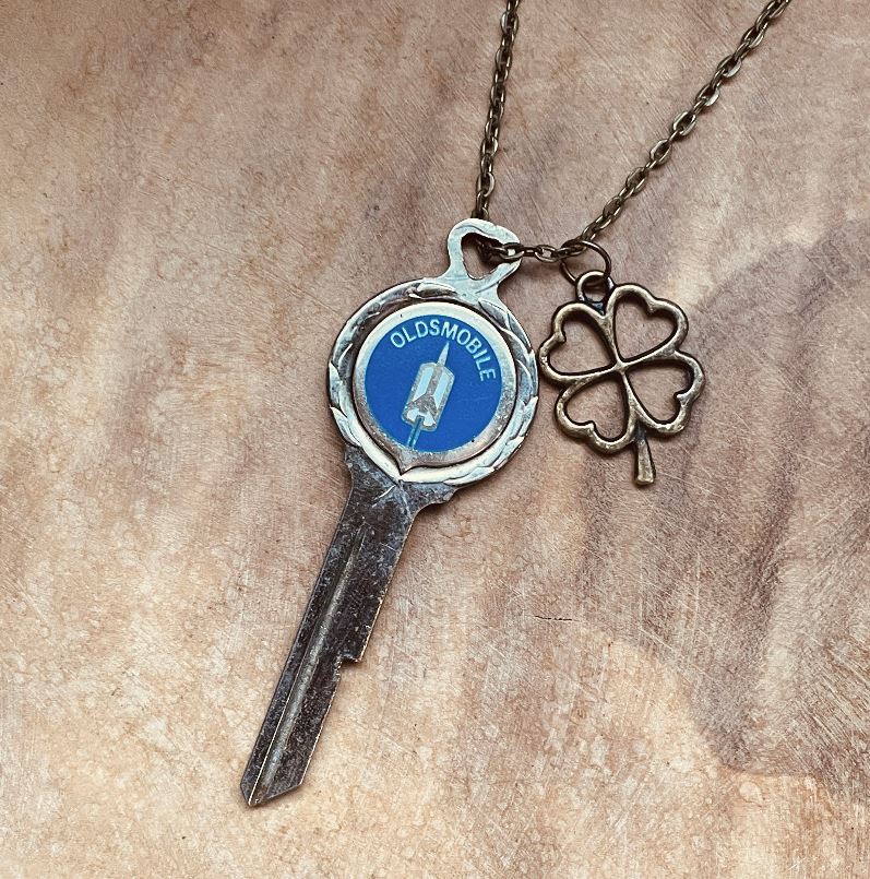 Vintage Oldsmobile Crest Key Necklace, Cutlass Delta 88 Toronado 442, Classic Oldsmobile Keychain Jewelry